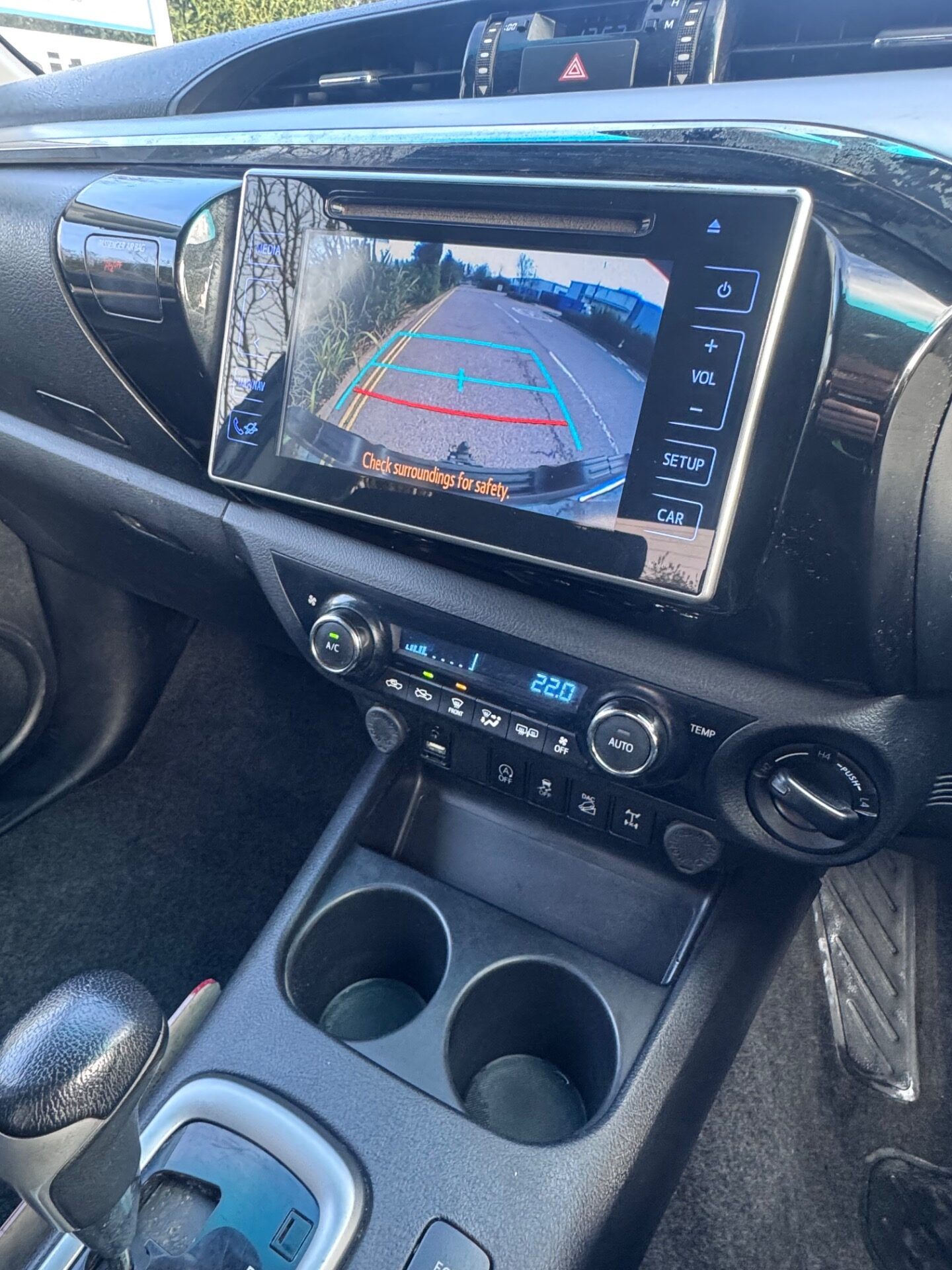 Used Toyota Hilux 2019 for sale - 77312942: Photo 11