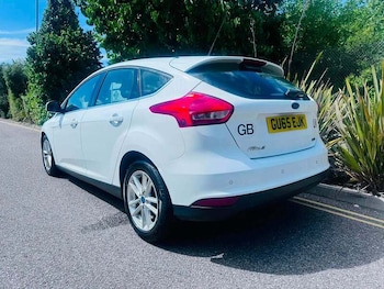 Used Ford Focus 2015 for sale - 79370102: Photo