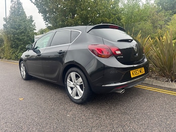 Used Vauxhall Astra 2013 for sale - 76022741: Photo