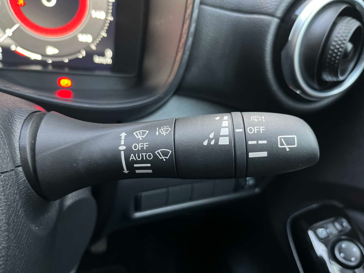 Used Nissan Juke 2024 for sale - 77781563: Photo 25