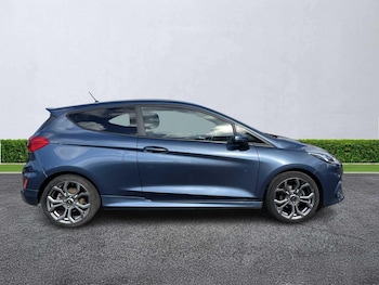 Used Ford Fiesta 2018 for sale - 75971004: Photo