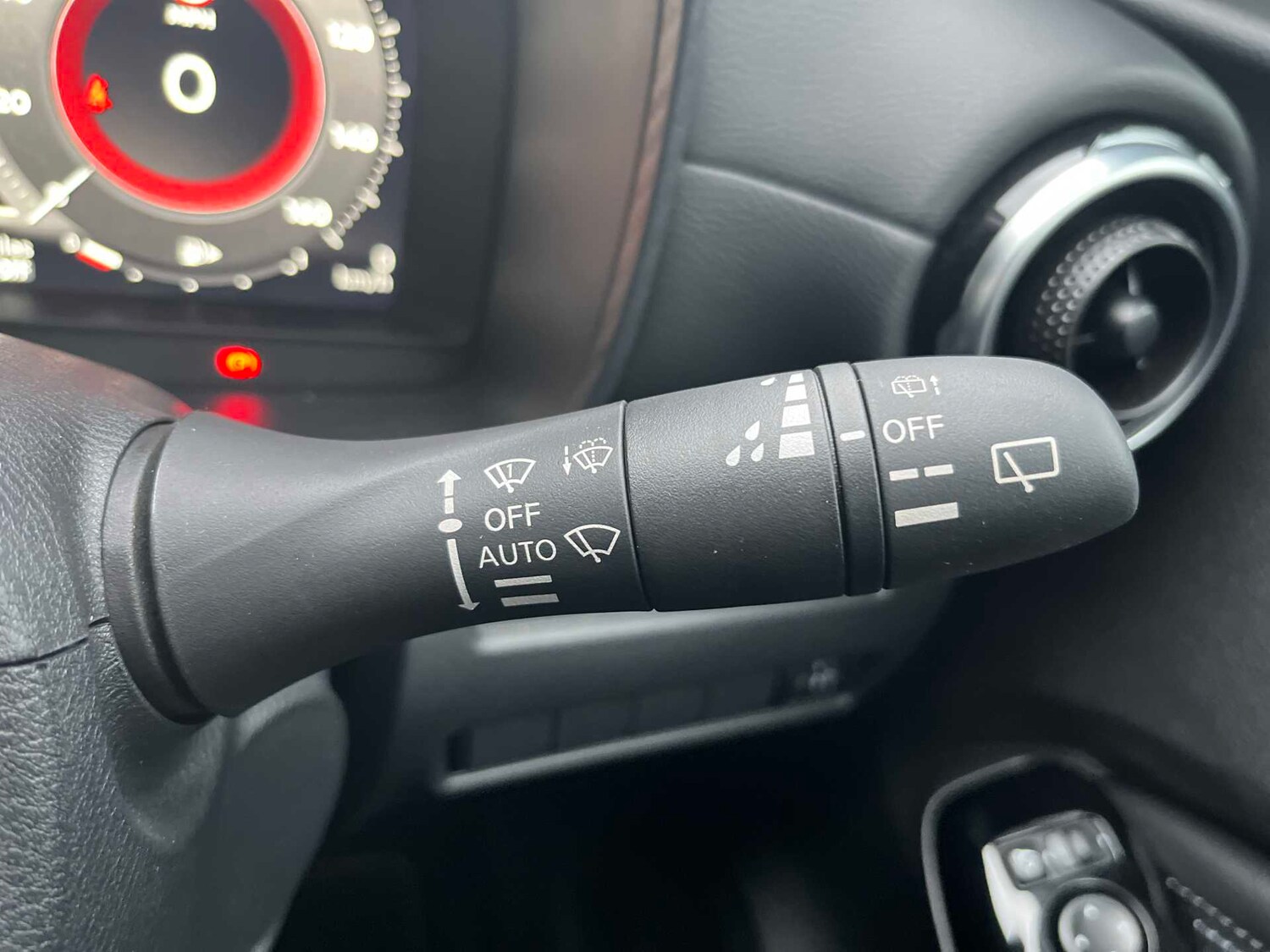 Used Nissan Juke 2025 for sale - 77701317: Photo 25