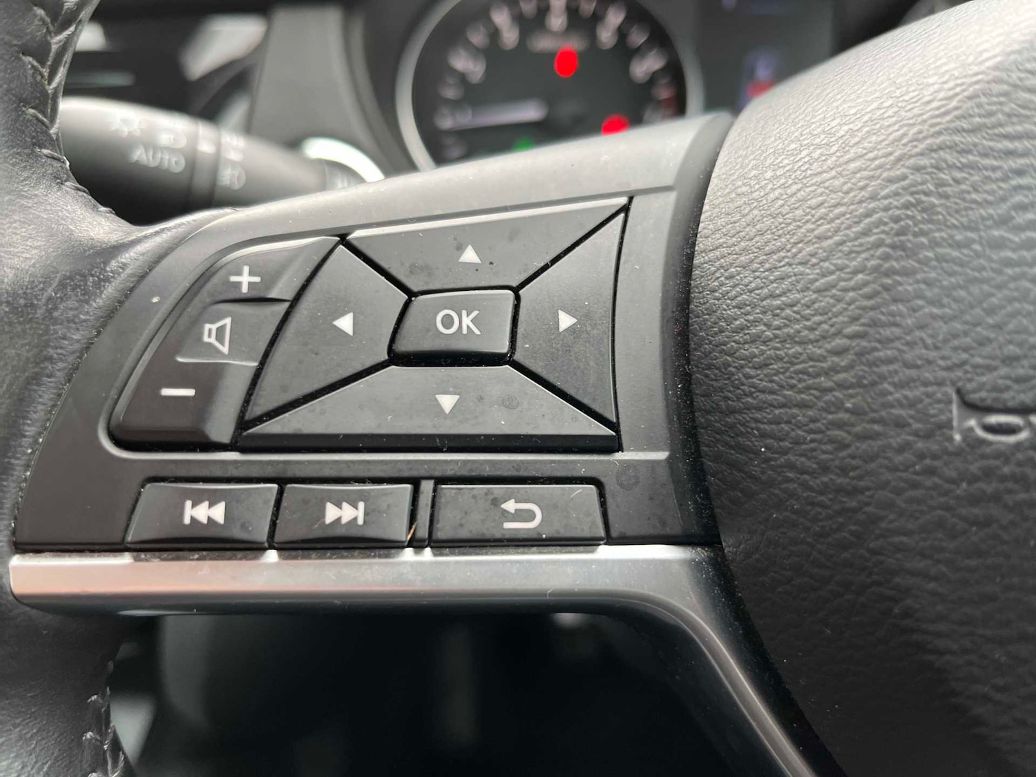 Used Nissan Qashqai 2018 for sale - 77501745: Photo 23