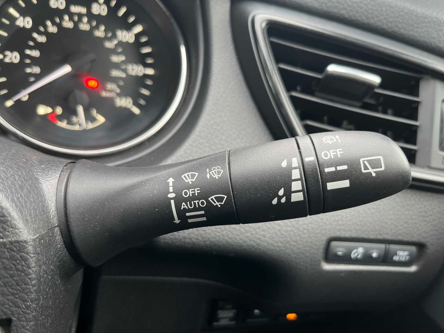 Used Nissan X-Trail 2018 for sale - 76547705: Photo 25