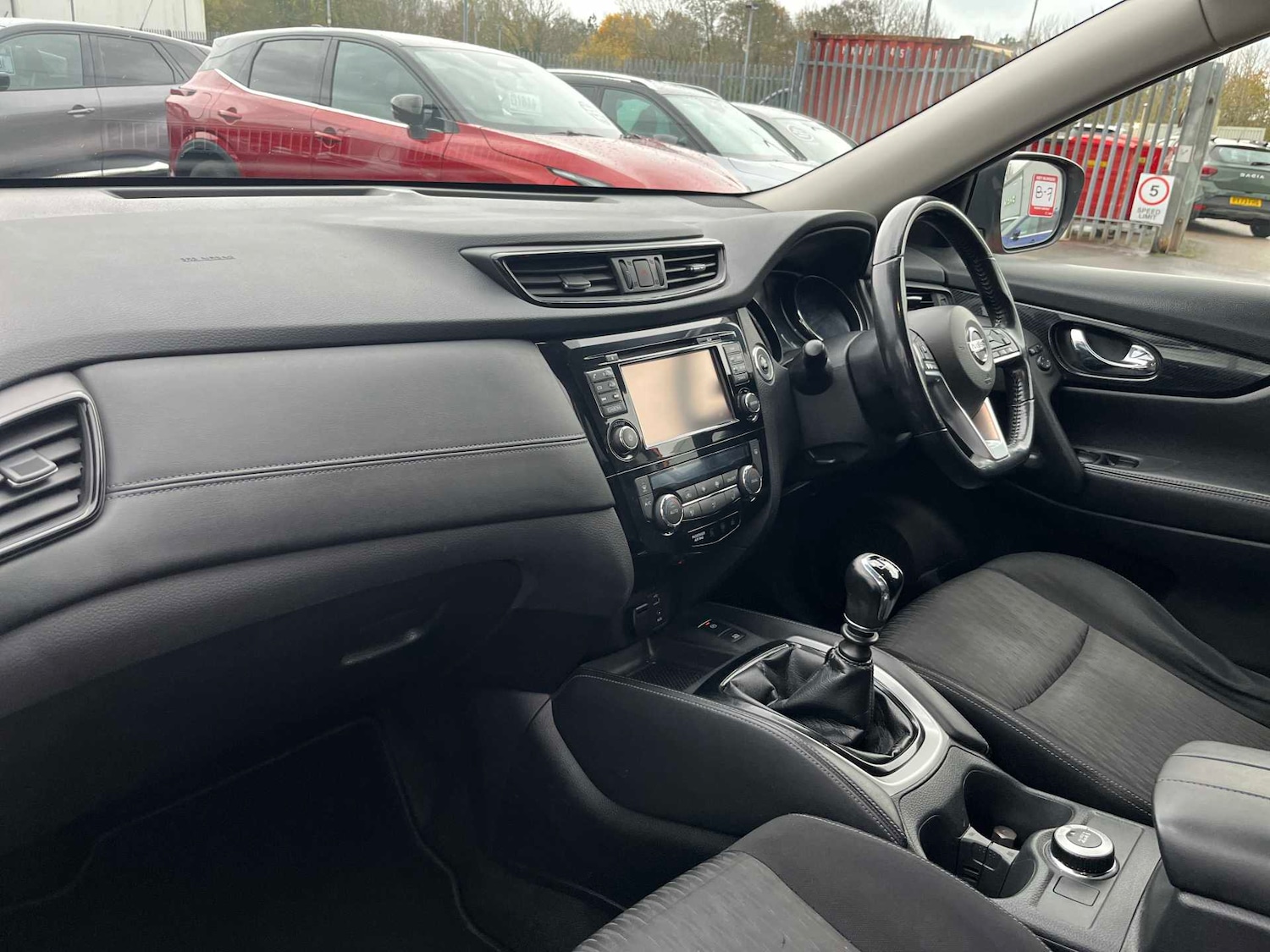 Used Nissan X-Trail 2018 for sale - 76547705: Photo 7