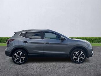 Used Nissan Qashqai 2021 for sale - 76077763: Photo
