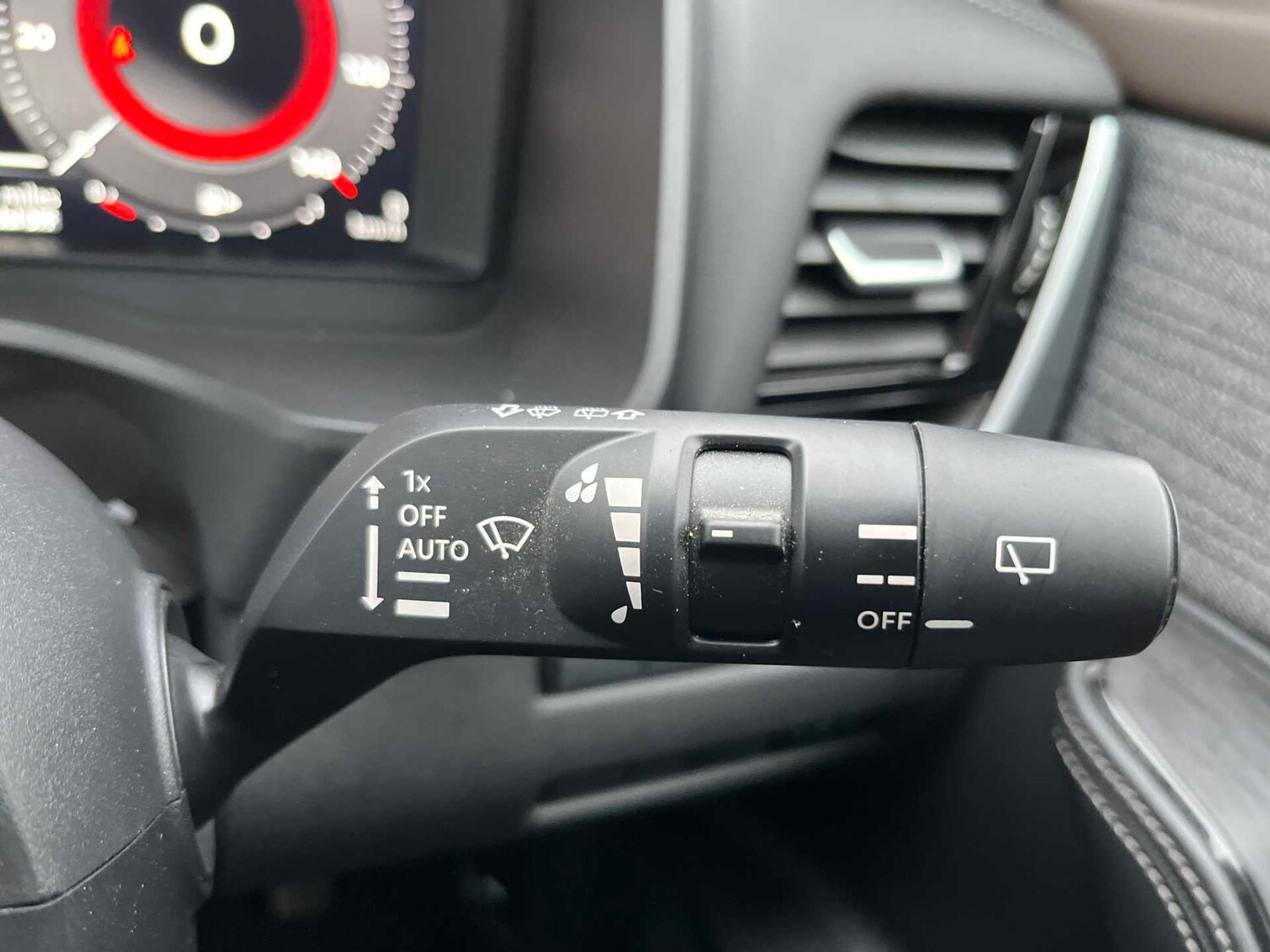 Used Nissan X-Trail 2023 for sale - 76532432: Photo 25