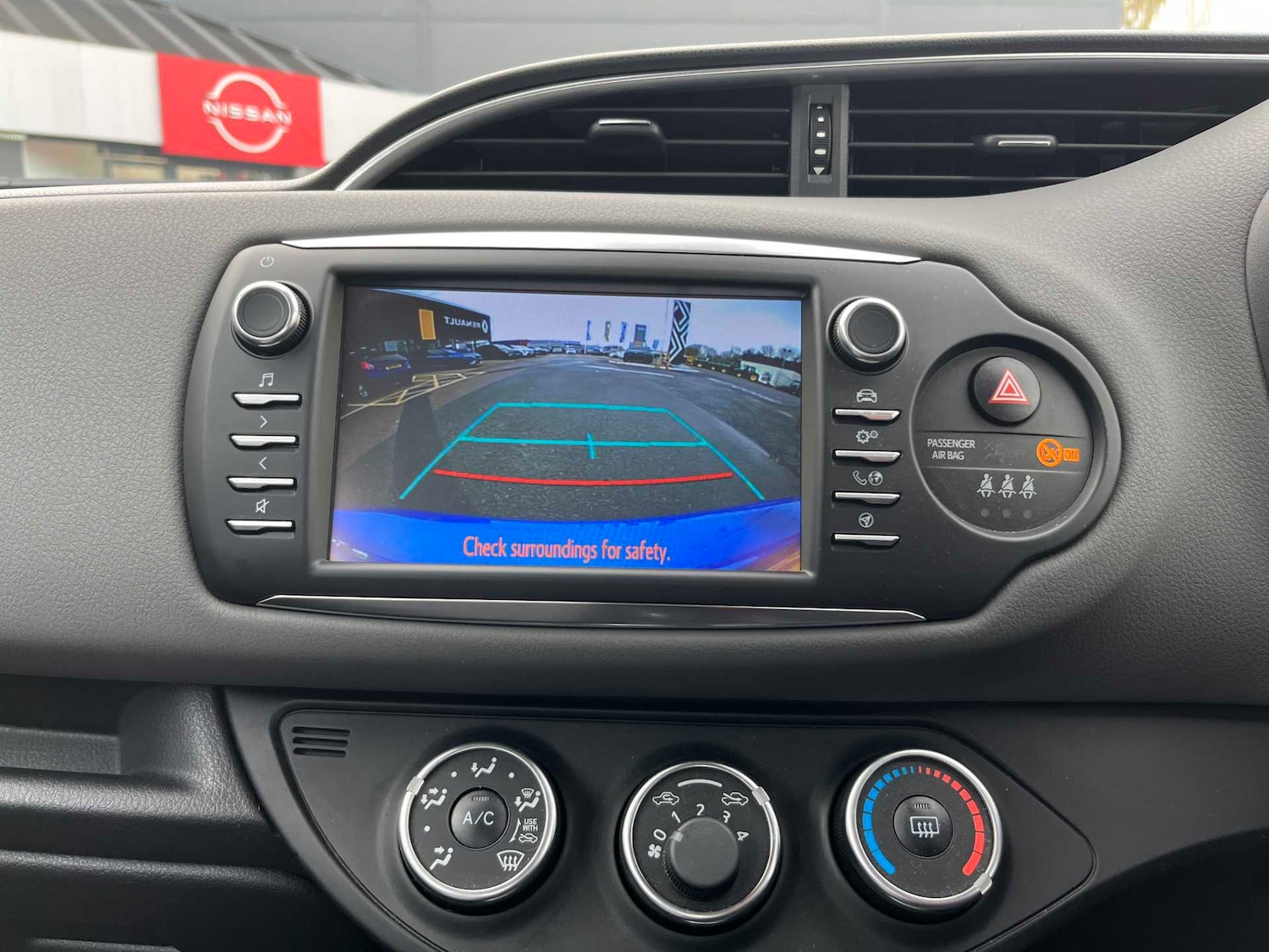 Used Toyota Yaris 2019 for sale - 76945932: Photo 21