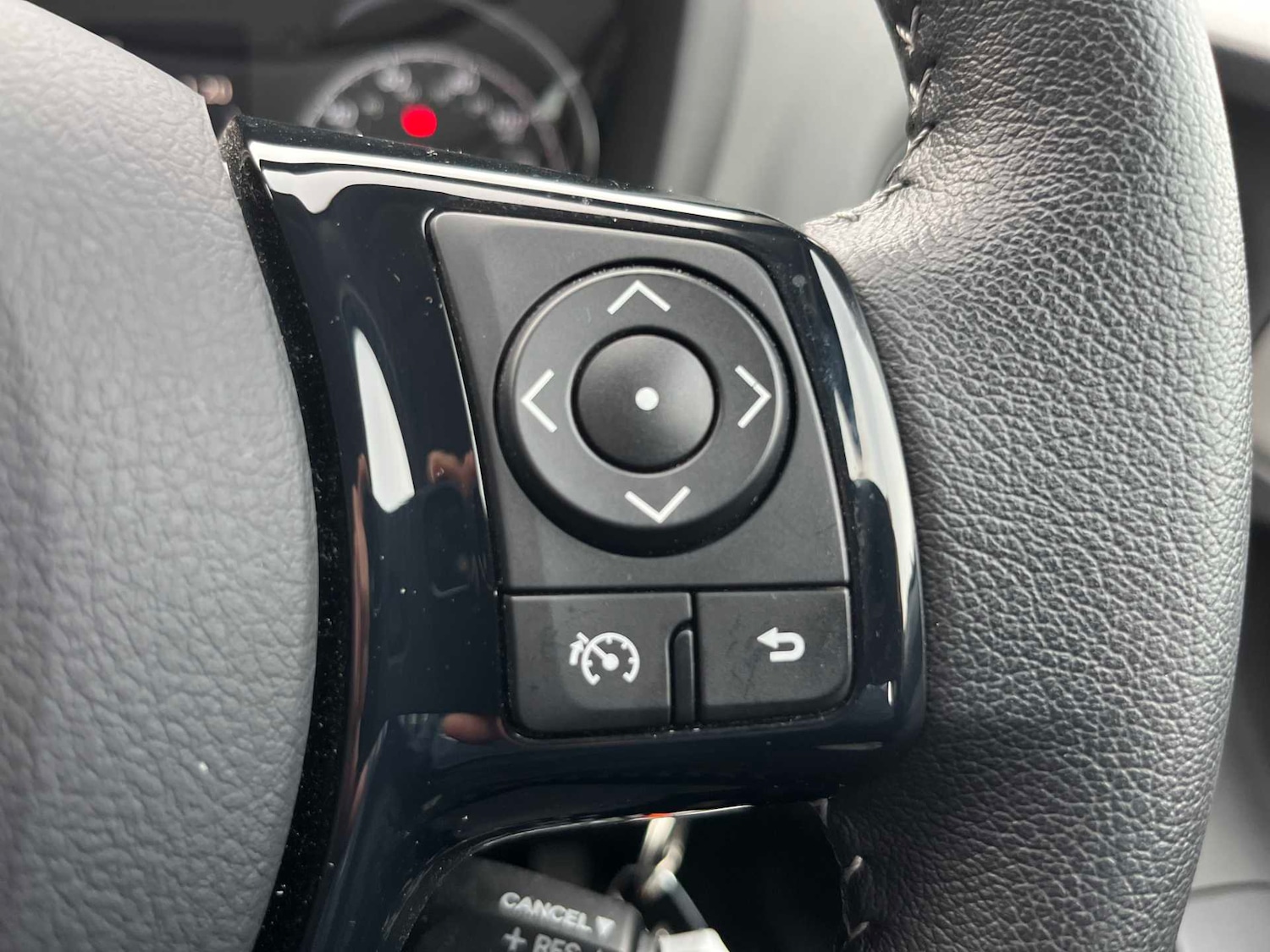 Used Toyota Yaris 2019 for sale - 76945932: Photo 23