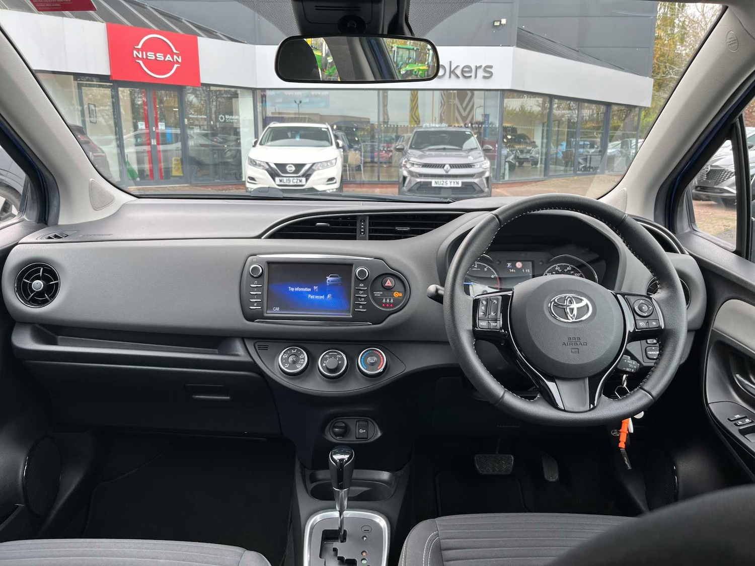 Used Toyota Yaris 2019 for sale - 76945932: Photo 8