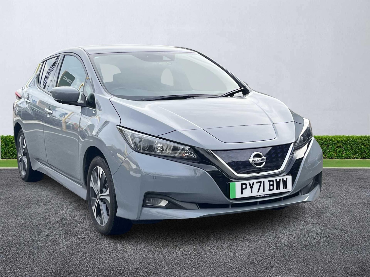 Used Nissan Leaf 2021 for sale - 76437300: Photo 1