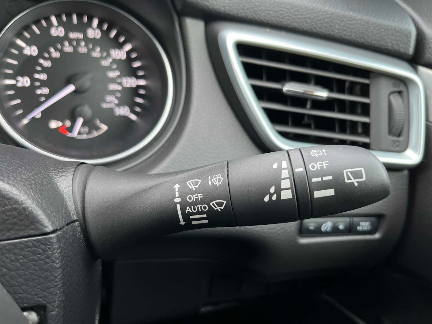 Used Nissan Qashqai 2018 for sale - 76536601: Photo 25