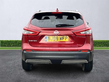 Used Nissan Qashqai 2018 for sale - 76536601: Photo