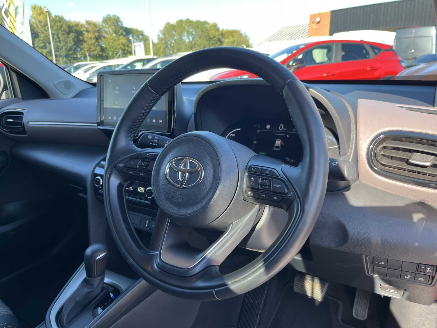 Used Toyota Yaris Cross 2023 for sale - 76082544: Photo 14