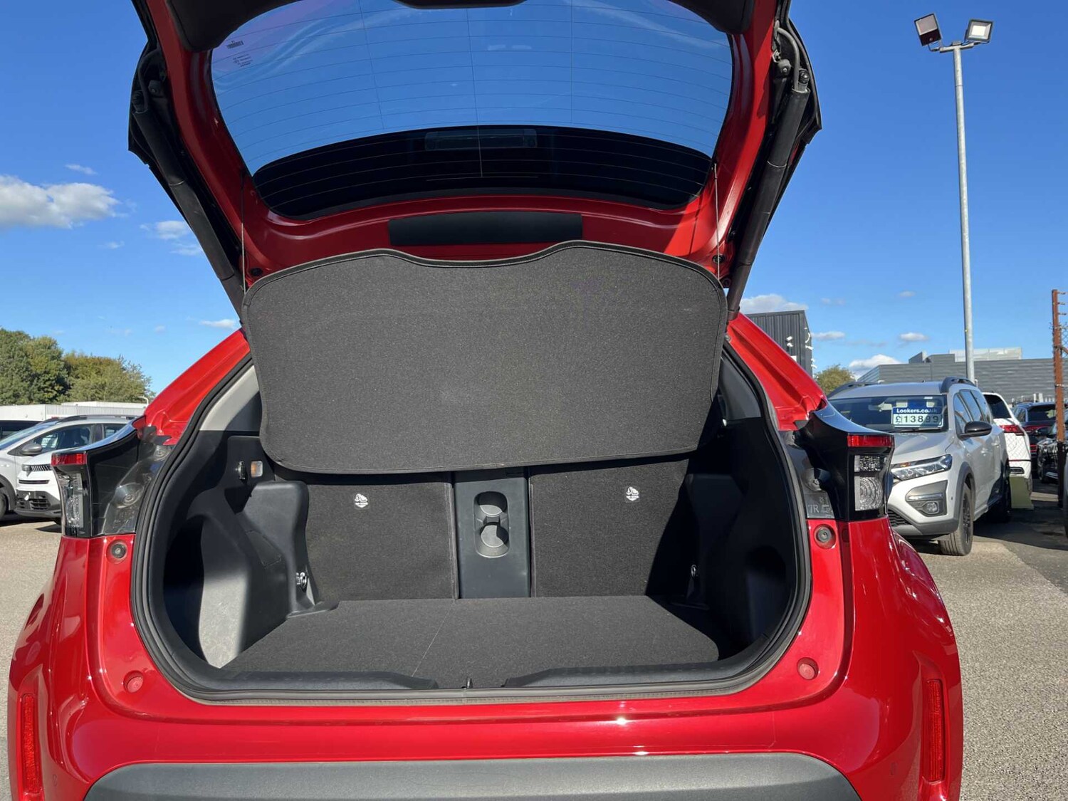 Used Toyota Yaris Cross 2023 for sale - 76082544: Photo 16