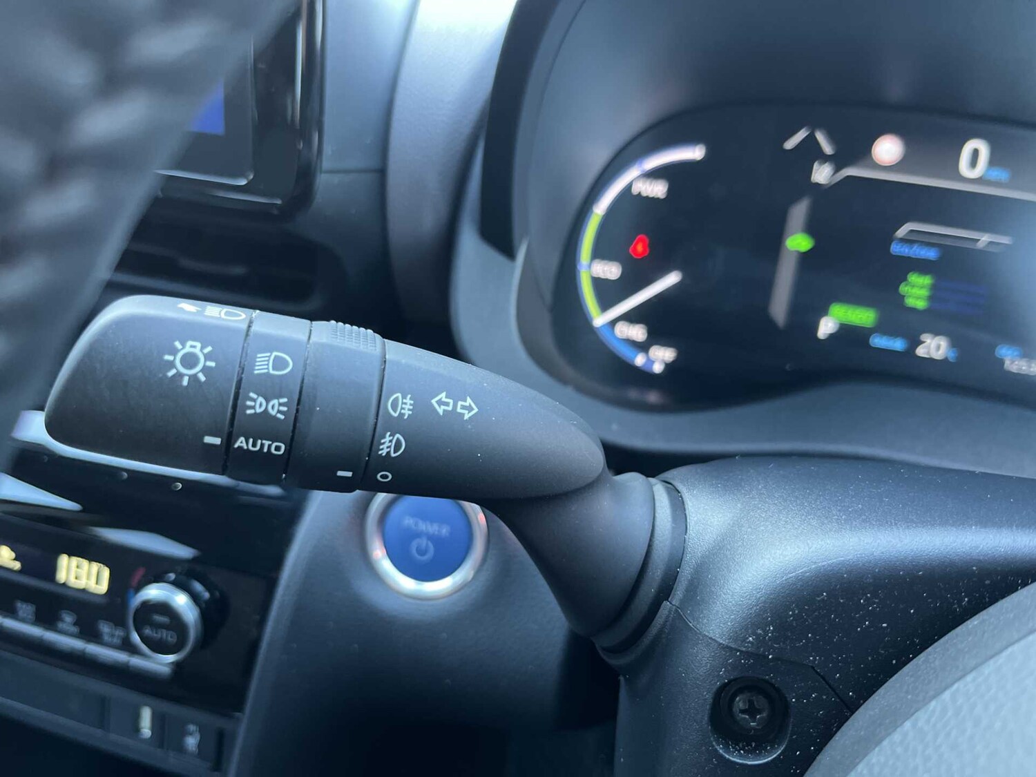 Used Toyota Yaris Cross 2023 for sale - 76082544: Photo 25