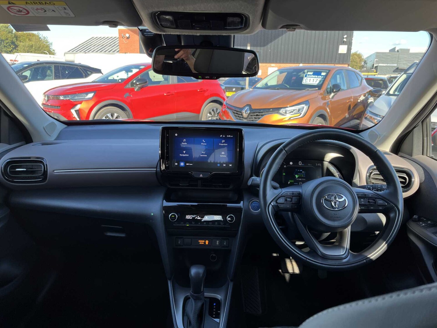 Used Toyota Yaris Cross 2023 for sale - 76082544: Photo 8