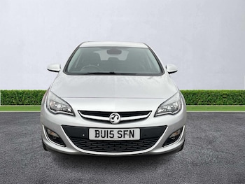 Used Vauxhall Astra 2015 for sale - 76159594: Photo
