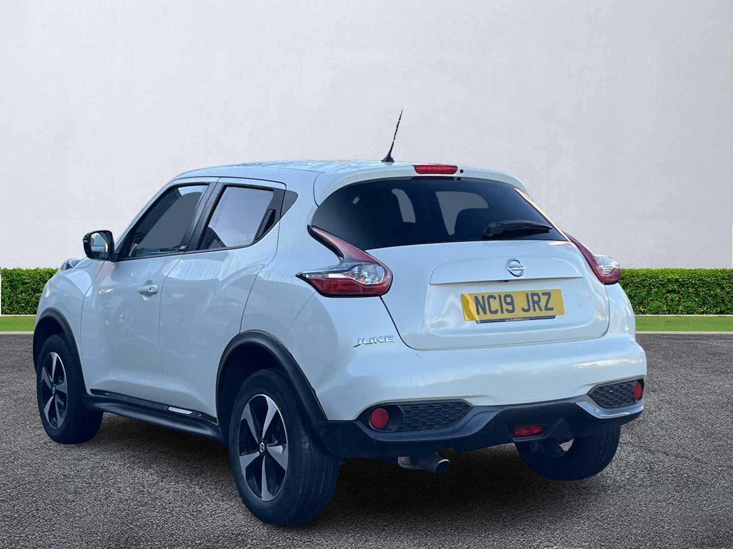 Used Nissan Juke 2019 for sale - 76694639: Photo 2