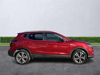 Used Nissan Qashqai 2018 for sale - 76082497: Photo