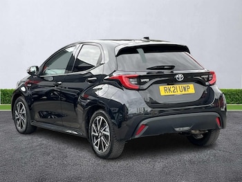 Used Toyota Yaris 2021 for sale - 76065658: Photo