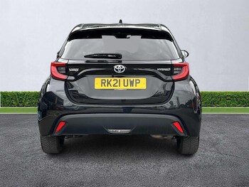 Used Toyota Yaris 2021 for sale - 76065658: Photo