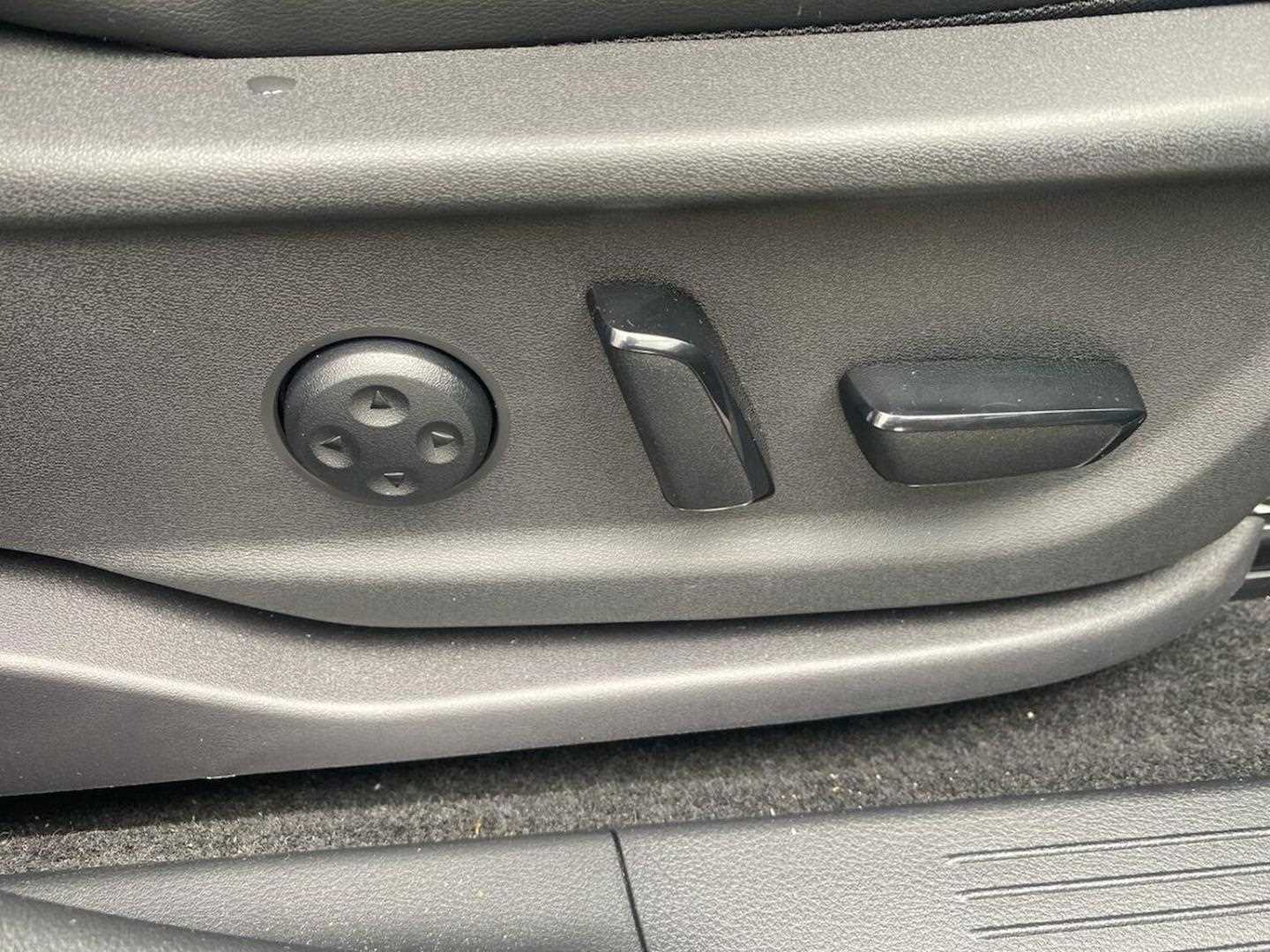 Used Nissan ARIYA 2025 for sale - 77028107: Photo 28