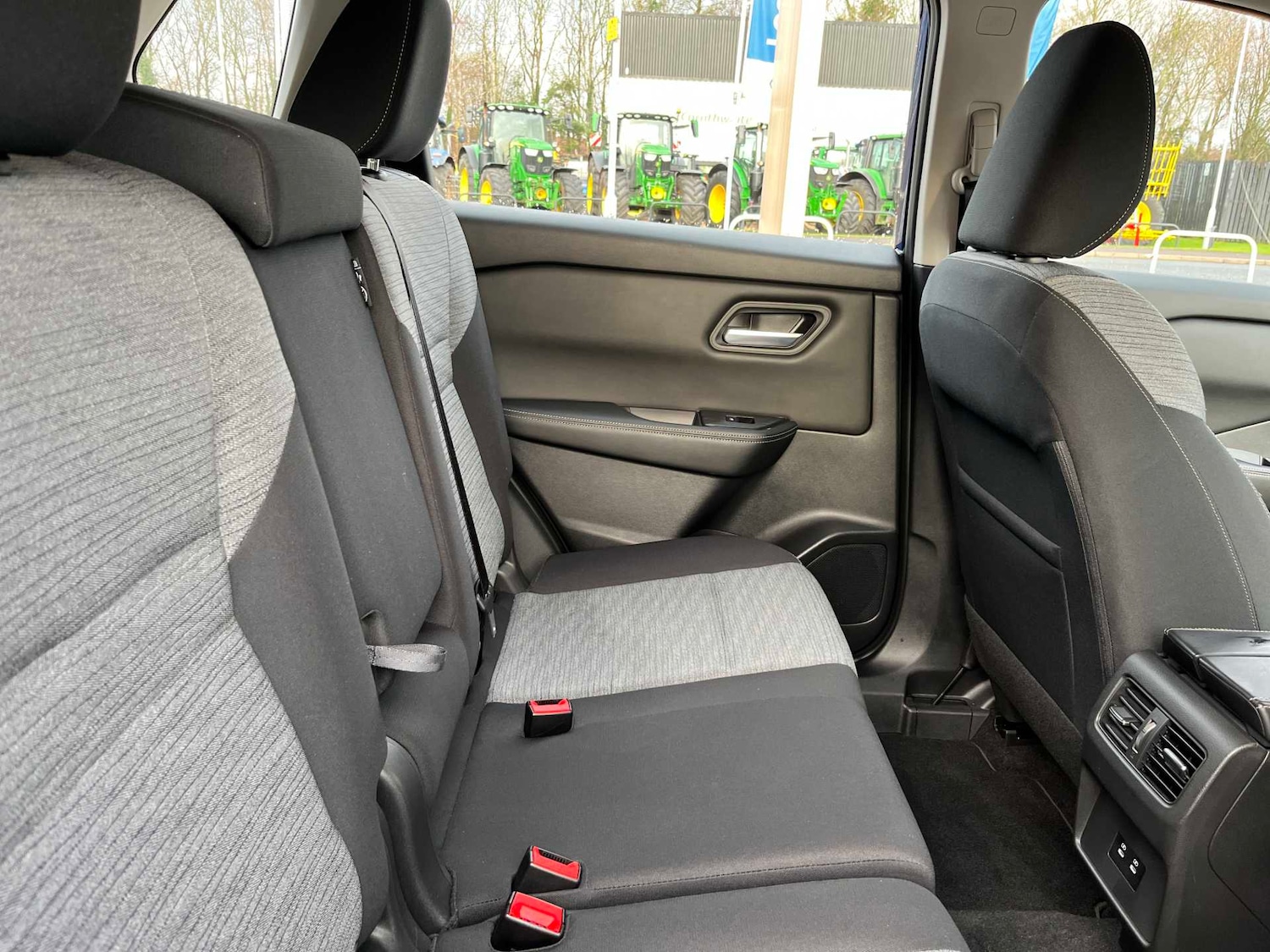 Used Nissan X-Trail 2024 for sale - 76947025: Photo 15