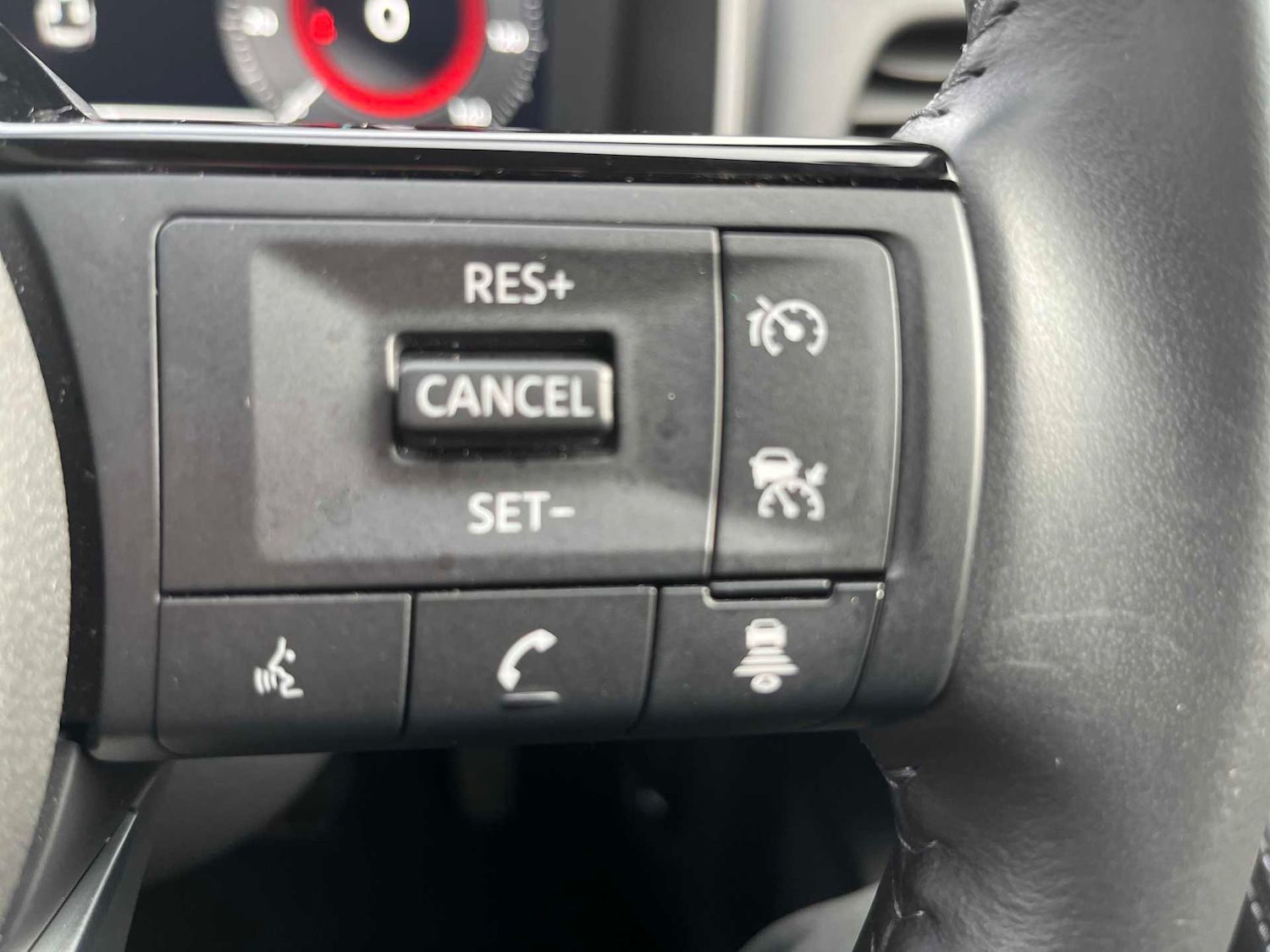 Used Nissan X-Trail 2024 for sale - 76947025: Photo 23