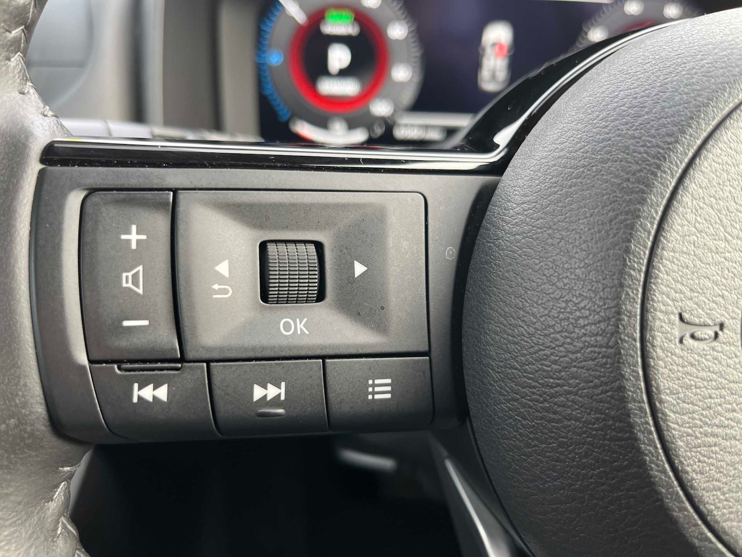 Used Nissan X-Trail 2024 for sale - 76947025: Photo 24