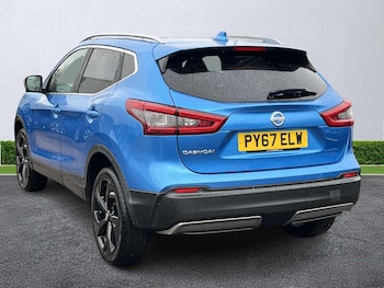 Used Nissan Qashqai 2017 for sale - 76855431: Photo