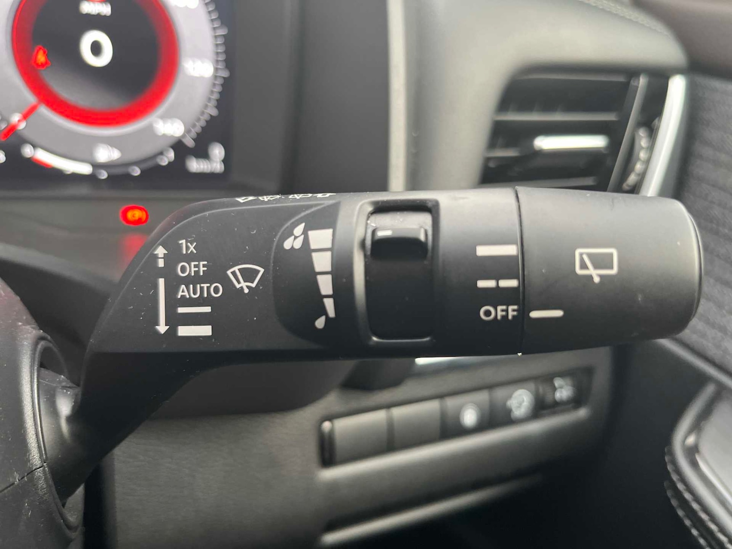 Used Nissan X-Trail 2024 for sale - 76879690: Photo 25