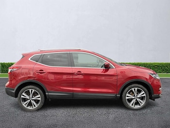 Used Nissan Qashqai 2018 for sale - 77605493: Photo