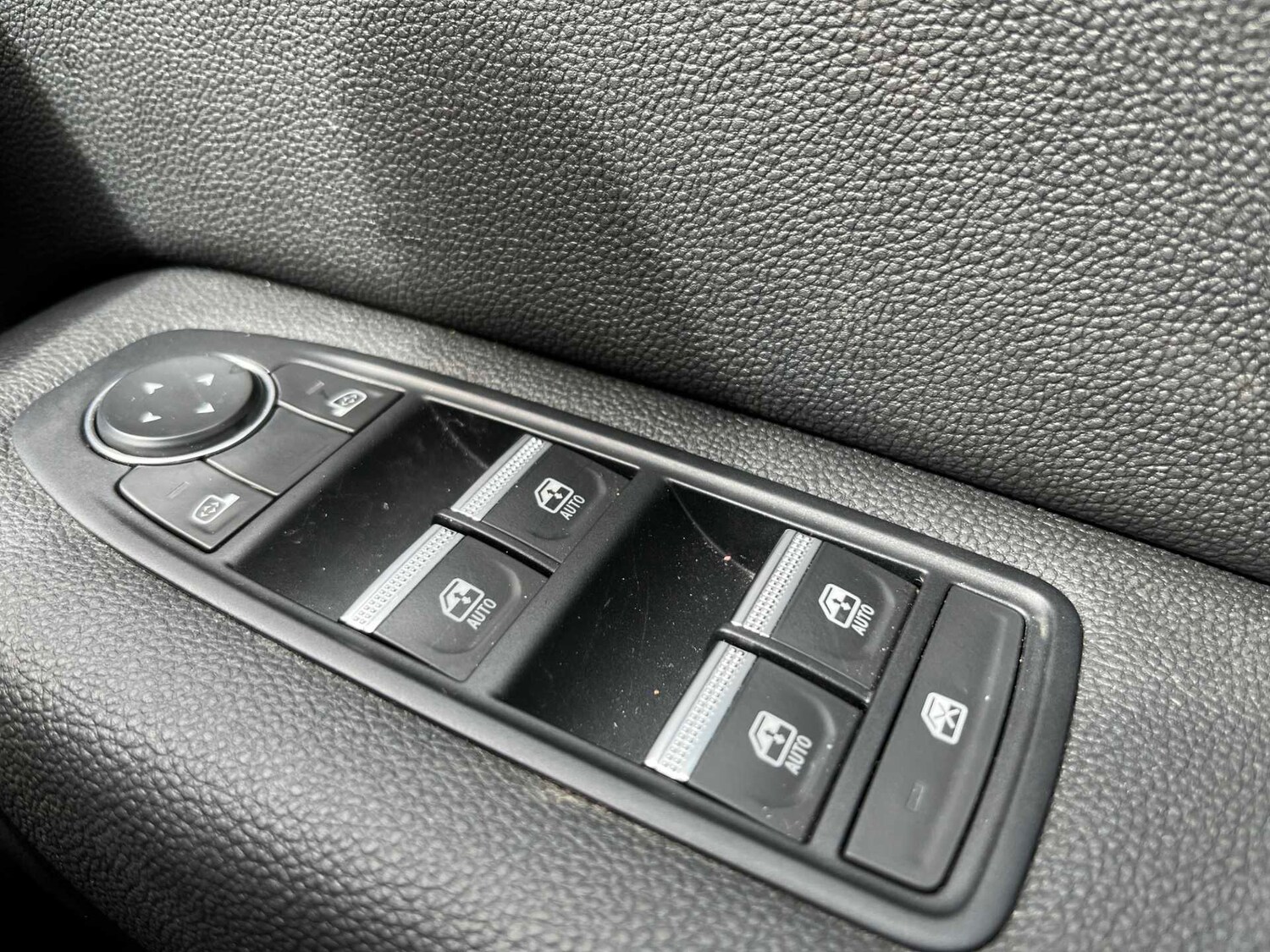 Used Renault Captur 2023 for sale - 78192162: Photo 20