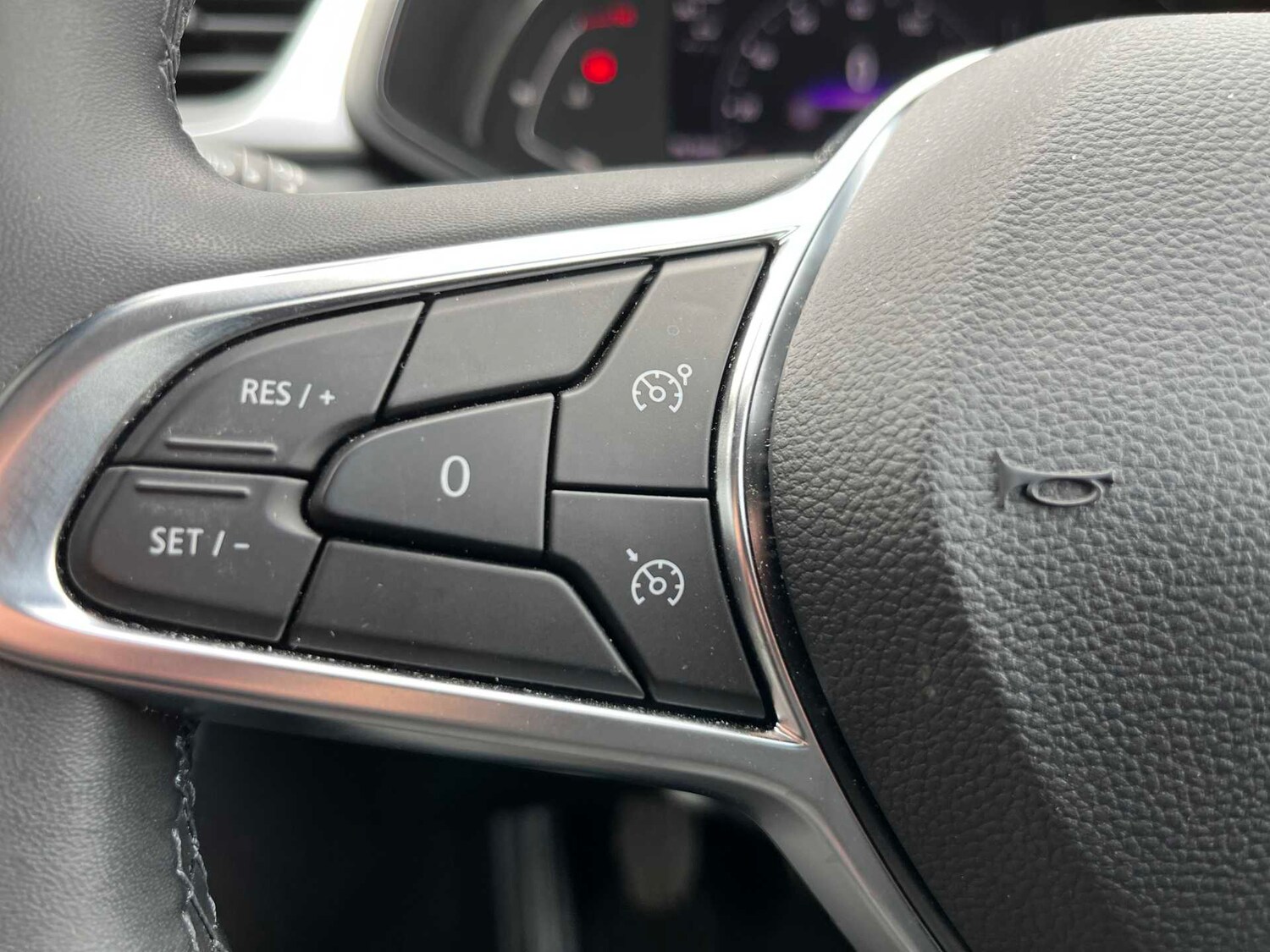 Used Renault Captur 2023 for sale - 78192162: Photo 24