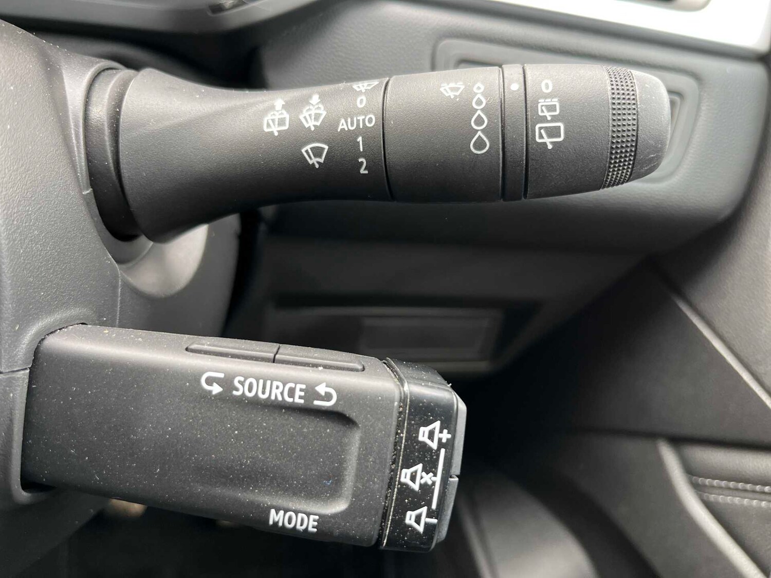 Used Renault Captur 2023 for sale - 78192162: Photo 25