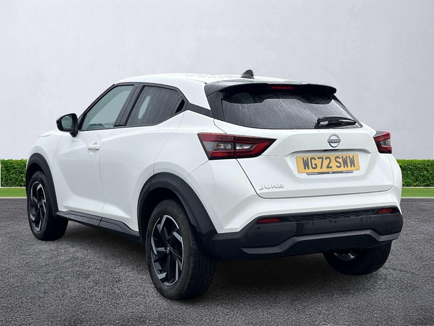 Used Nissan Juke 2022 for sale - 76331048: Photo 2