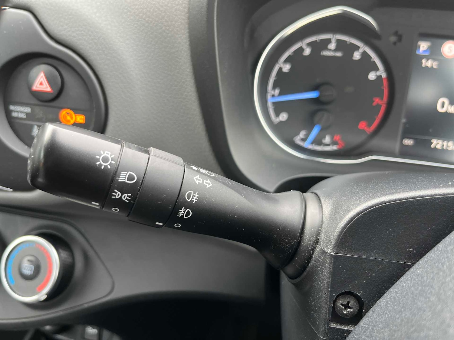 Used Toyota Yaris 2019 for sale - 76555494: Photo 26