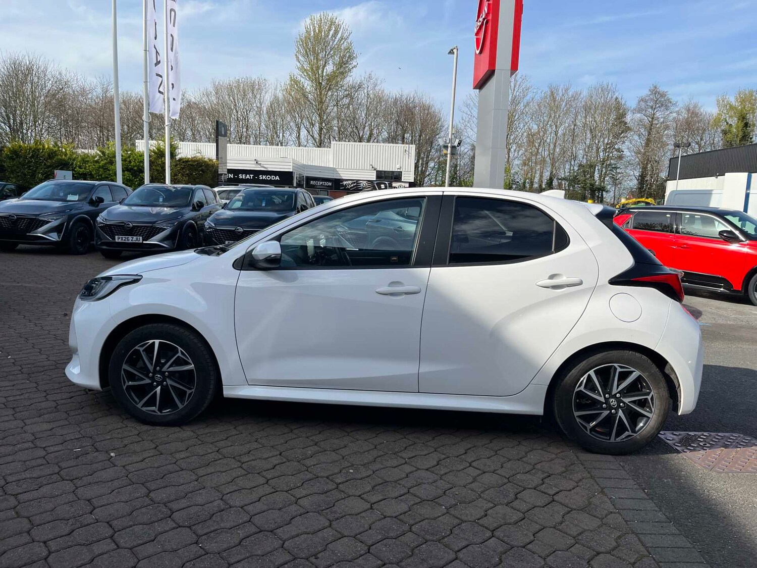 Used Toyota Yaris 2022 for sale - 78193852: Photo 18