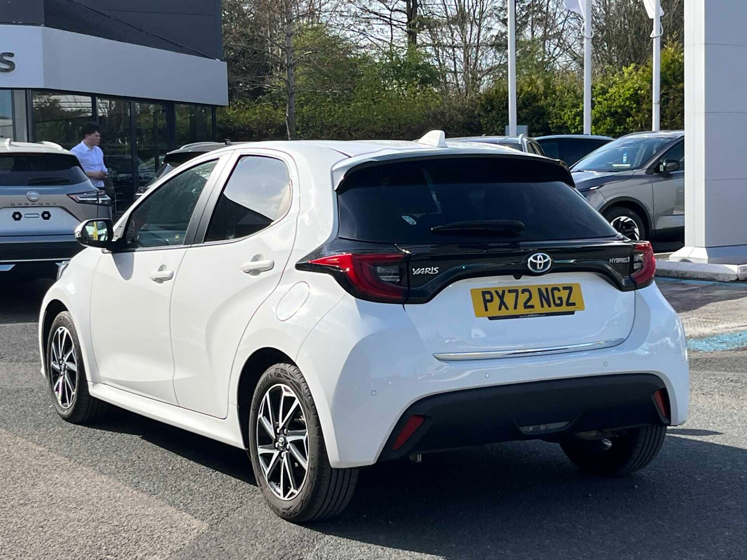 Used Toyota Yaris 2022 for sale - 78193852: Photo 2