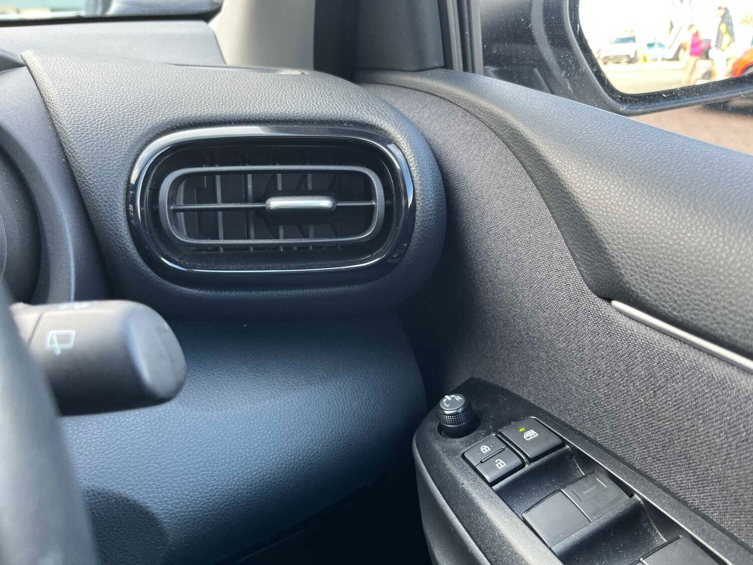 Used Toyota Yaris 2022 for sale - 78193852: Photo 22