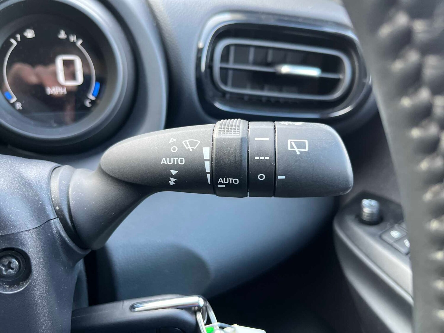 Used Toyota Yaris 2022 for sale - 78193852: Photo 25