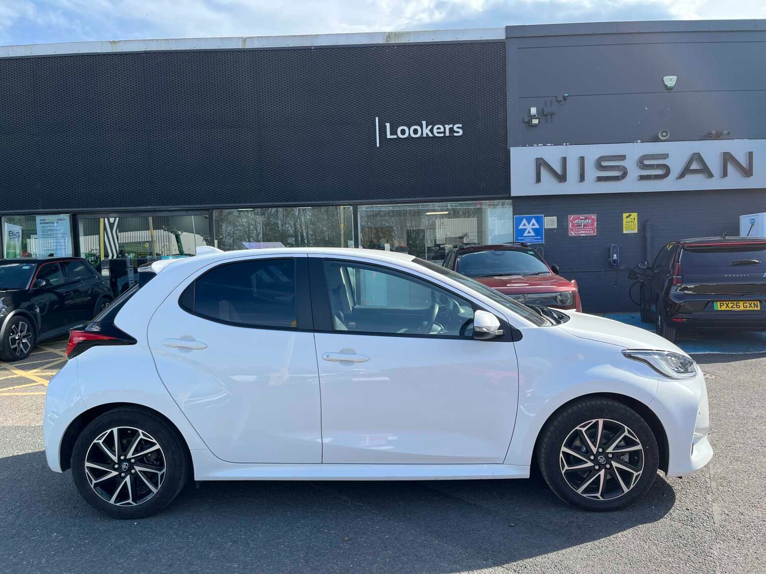 Used Toyota Yaris 2022 for sale - 78193852: Photo 3