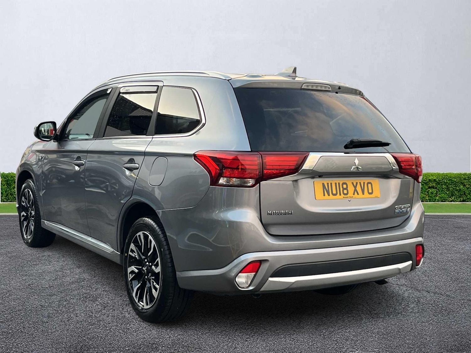 Used Mitsubishi Outlander 2018 for sale - 77489163: Photo 2