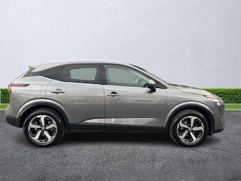 Used Nissan Qashqai 2022 for sale - 76906317: Photo