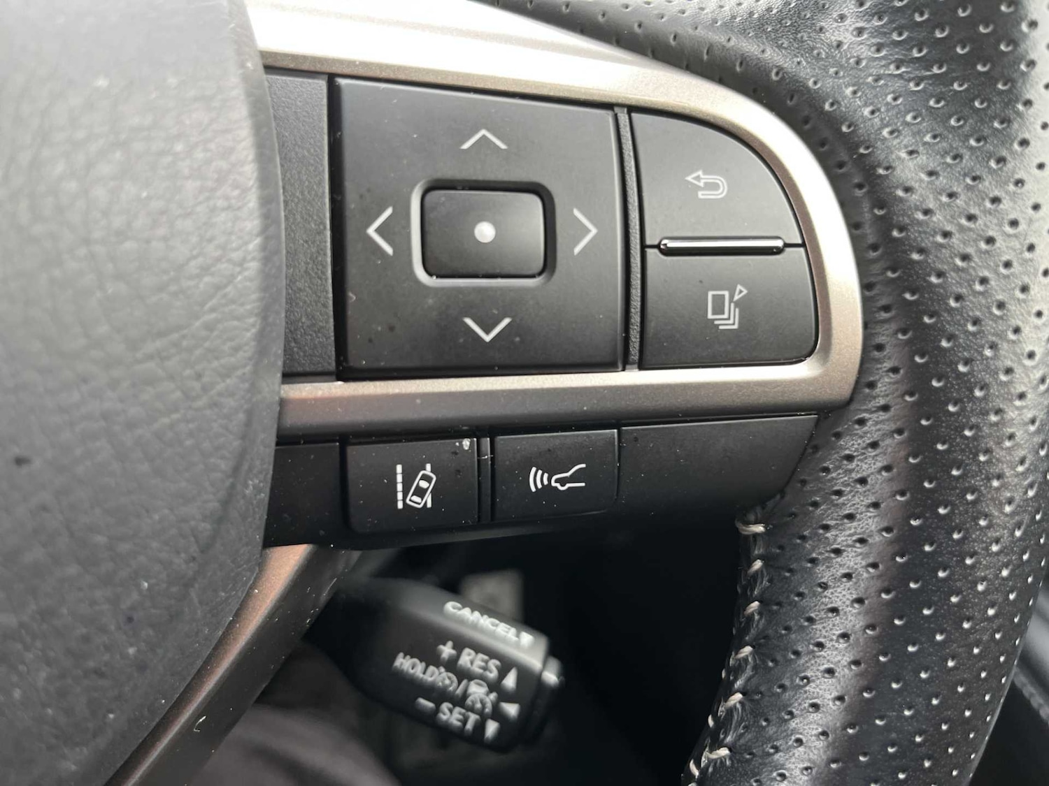 Used Lexus RX 2022 for sale - 76331062: Photo 24