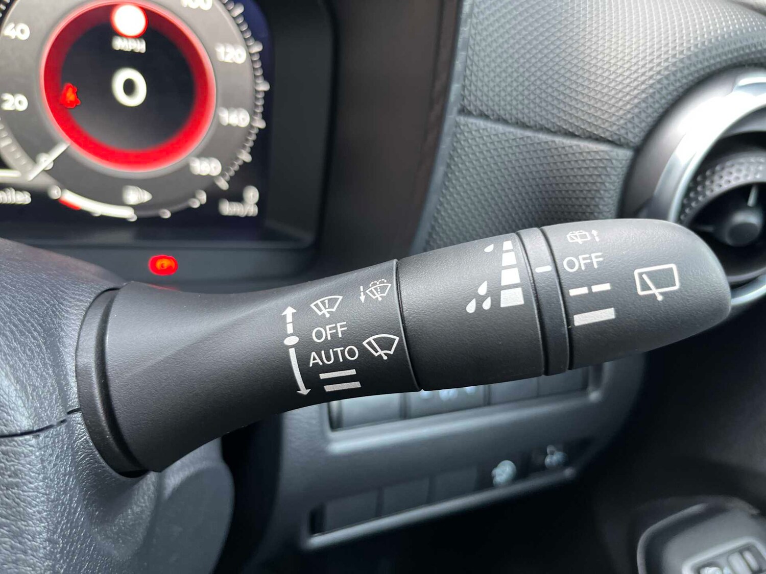 Used Nissan Juke 2024 for sale - 78192040: Photo 25