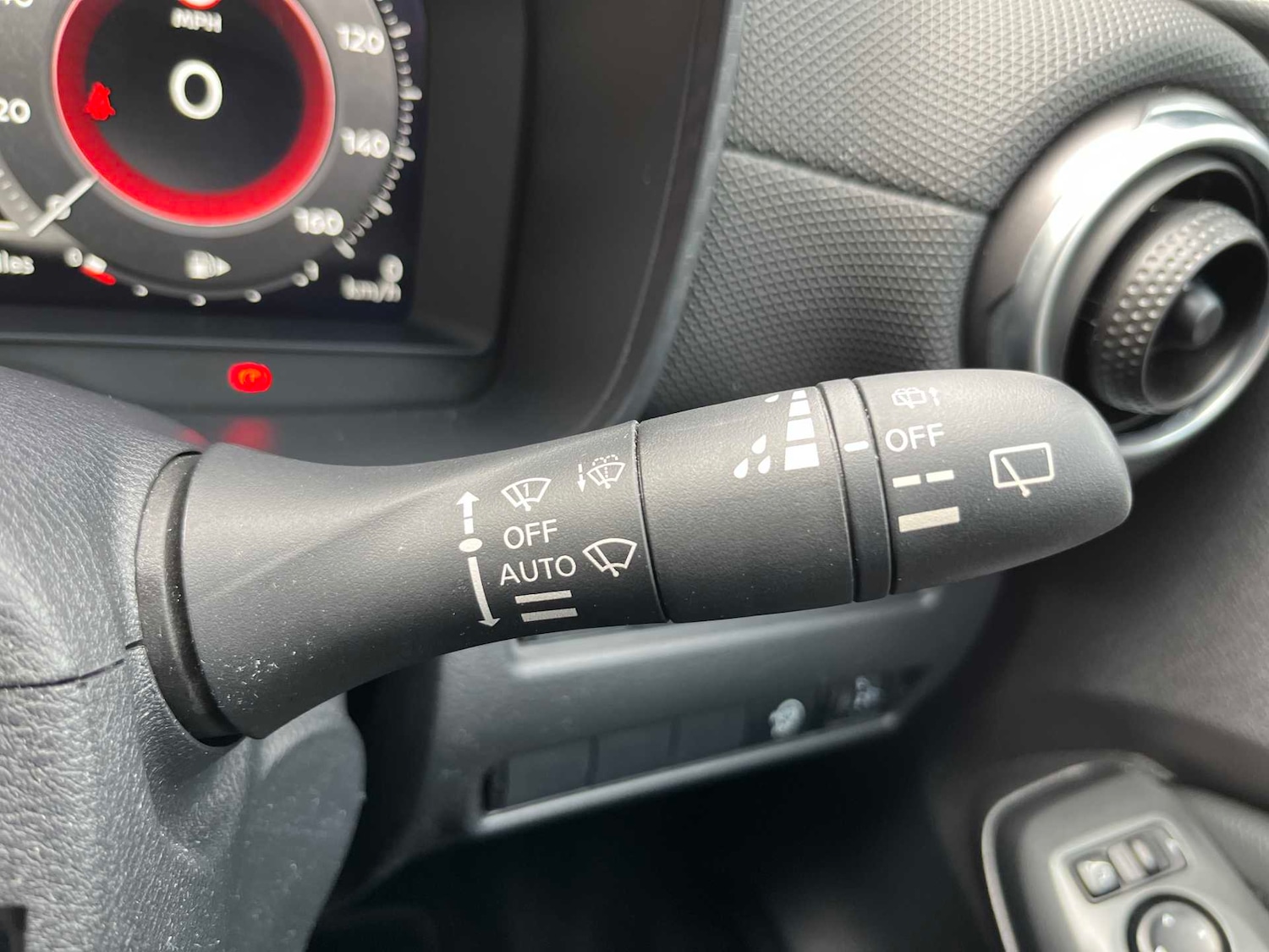 Used Nissan Juke 2024 for sale - 78192188: Photo 25