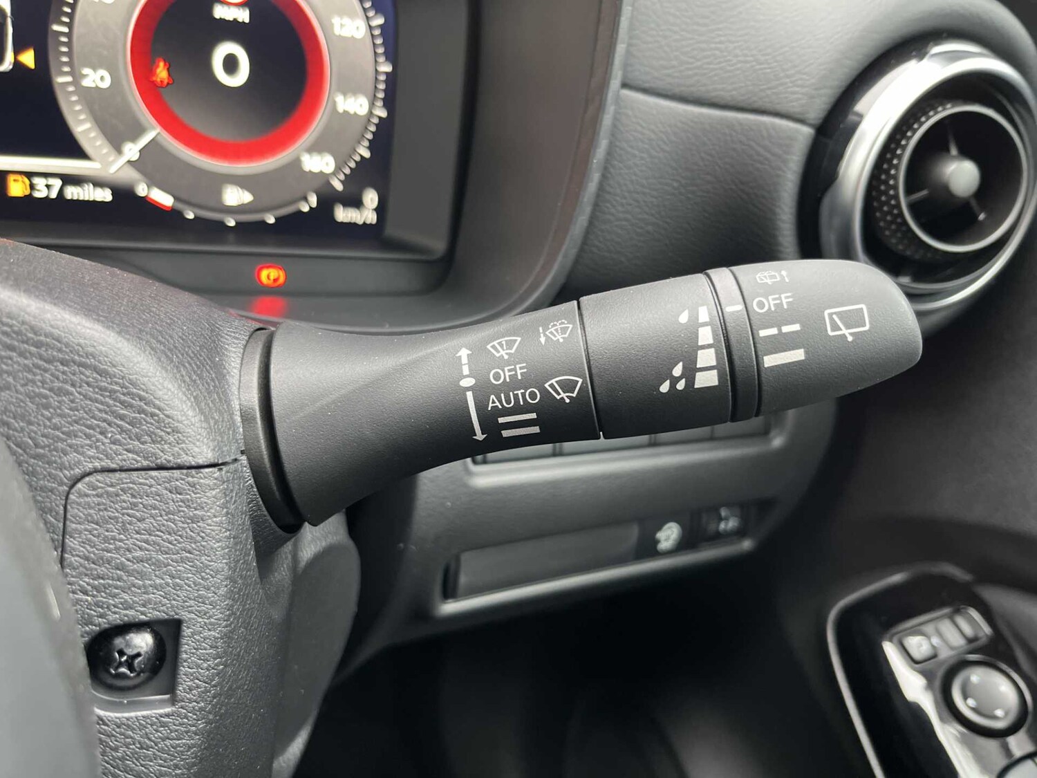 Used Nissan Juke 2025 for sale - 76007235: Photo 25