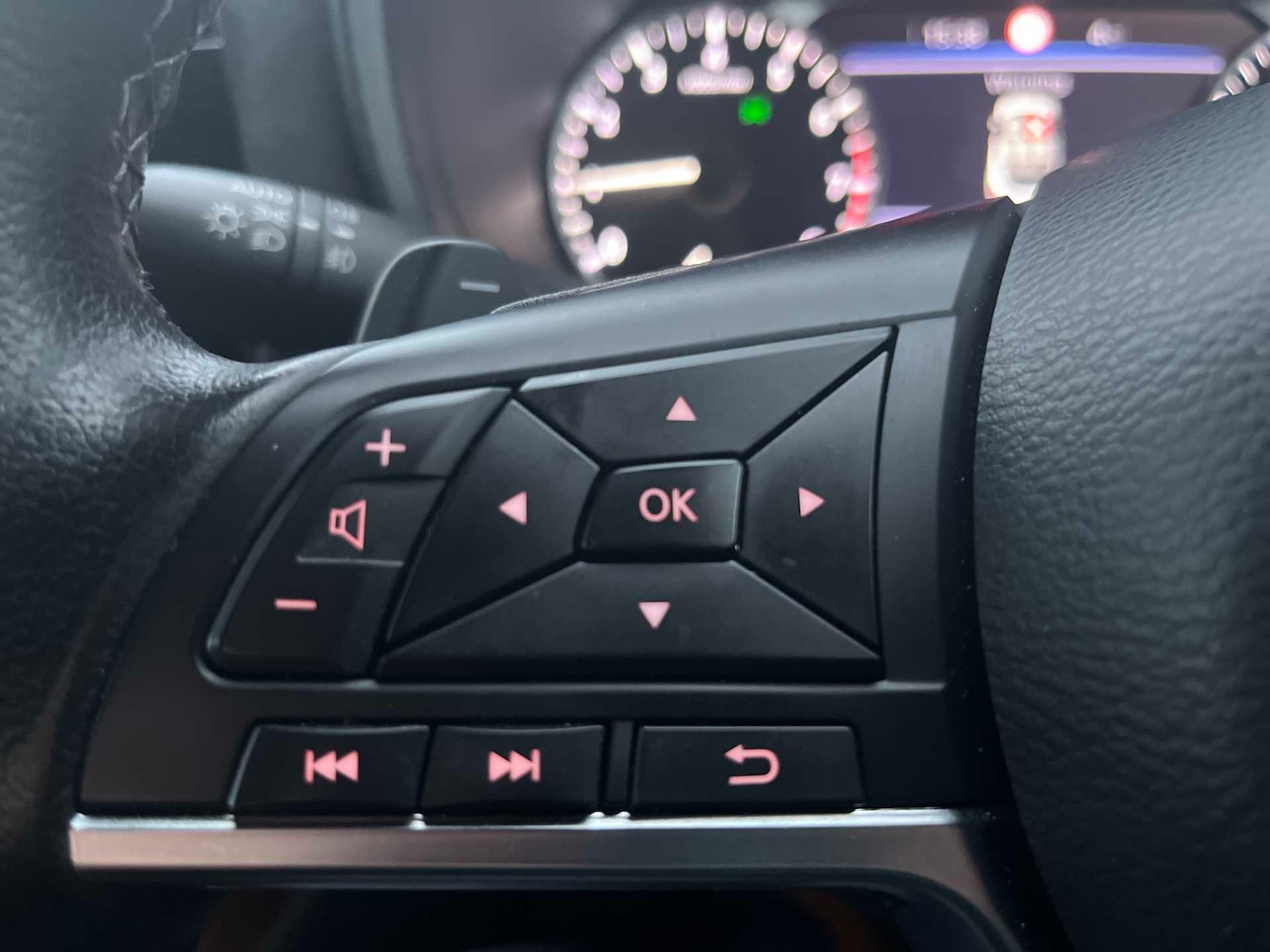 Used Nissan Juke 2022 for sale - 76751913: Photo 23